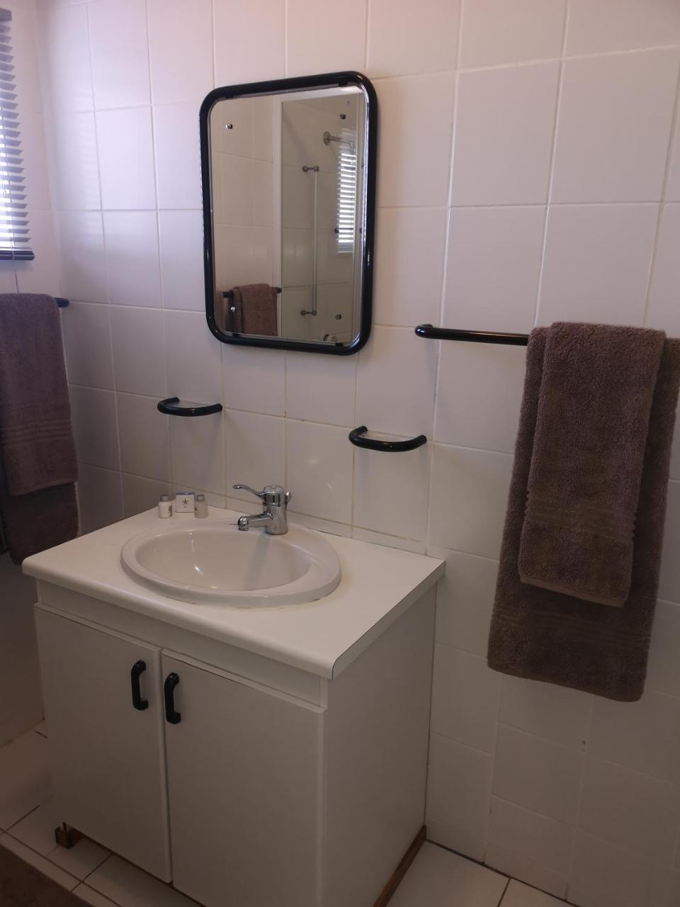 Starfish Guesthouse Luderitz ภายนอก รูปภาพ
