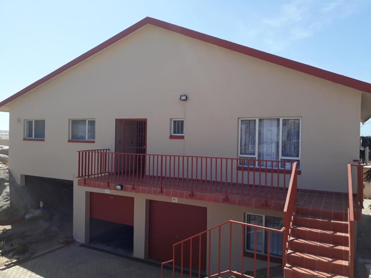 Starfish Guesthouse Luderitz ภายนอก รูปภาพ