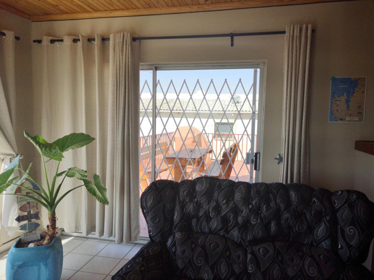 Starfish Guesthouse Luderitz ภายนอก รูปภาพ