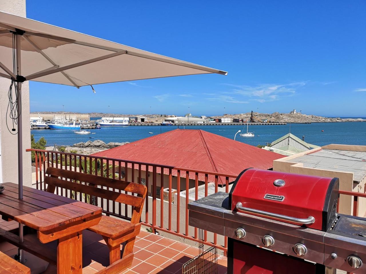 Starfish Guesthouse Luderitz ภายนอก รูปภาพ